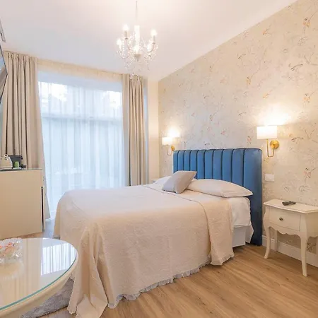 Crys: Rooms, Holiday, Business Affittacamere *